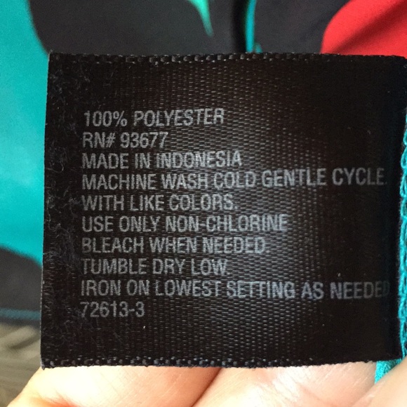 Button up sleeveless blouse - Picture 4 of 4